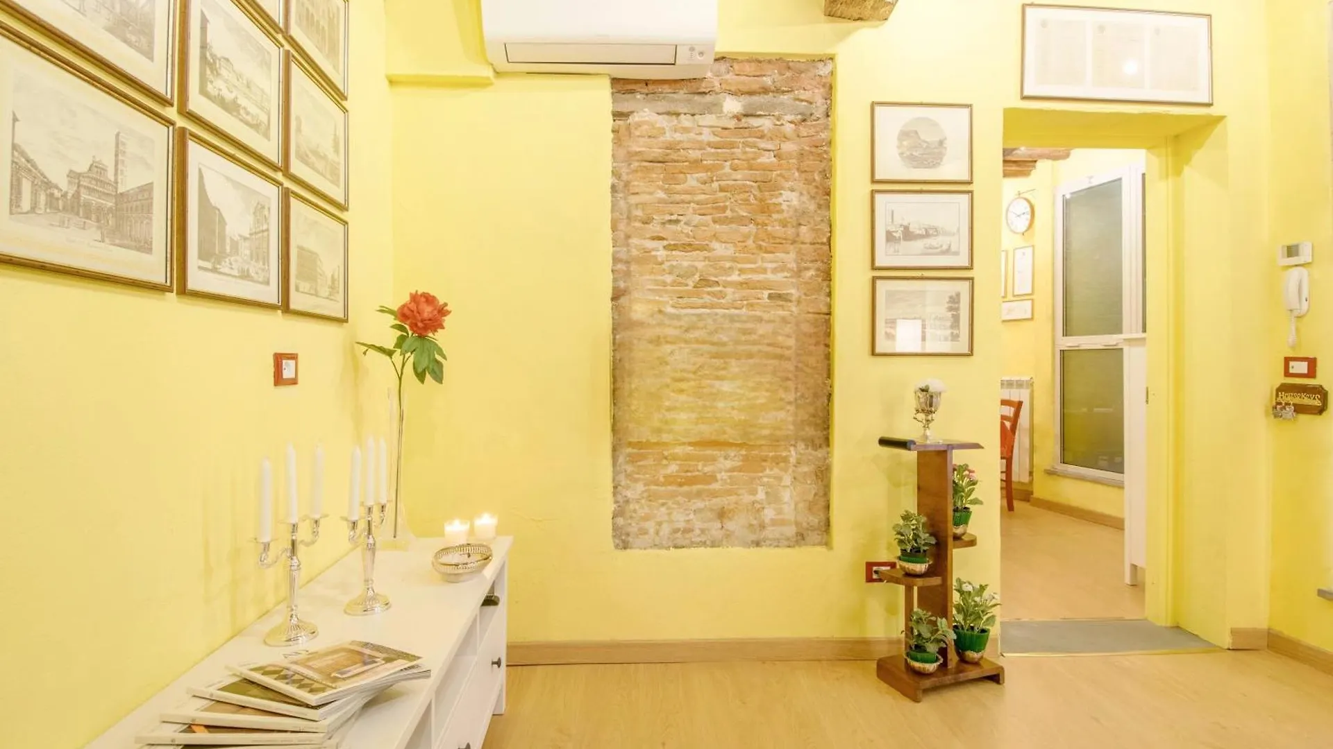 Cozybricks In Lucca - Apartments In Lucca Historical Center - Air Cond & Wifi -