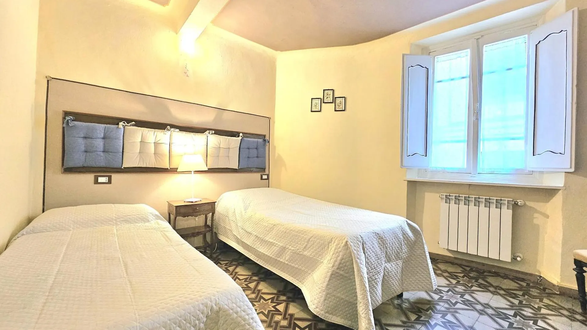 Cozybricks In Lucca - Apartments In Lucca Historical Center - Air Cond & Wifi - Italië