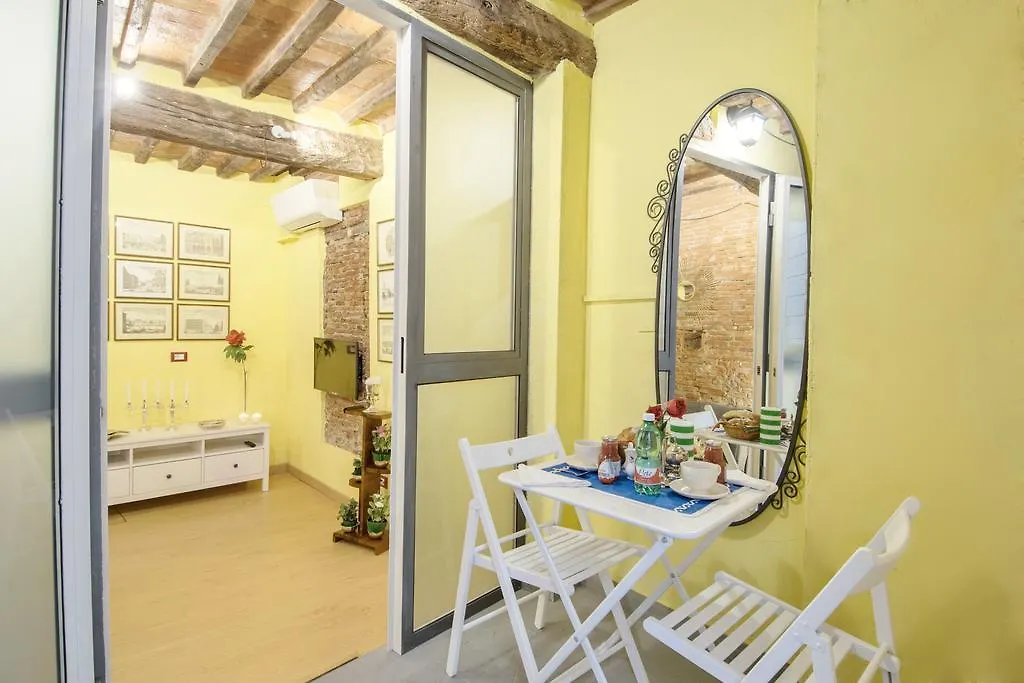 Cozybricks In Lucca - Apartments In Lucca Historical Center - Air Cond & Wifi - 0*,  Italië